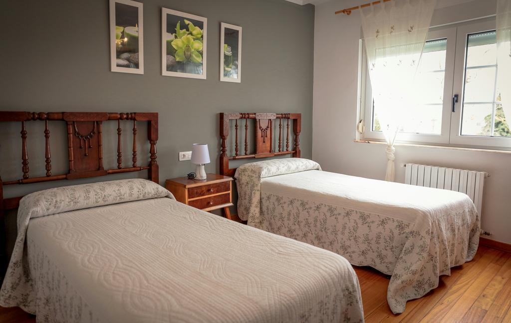 Pension Albergue A Pedra Sarria Esterno foto