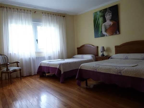 Pension Albergue A Pedra Sarria Esterno foto
