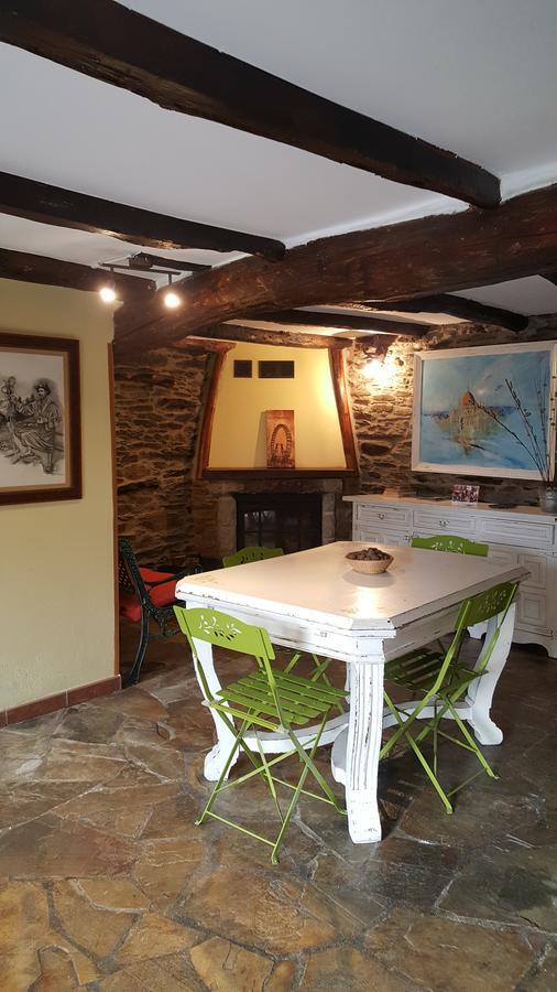 Pension Albergue A Pedra Sarria Esterno foto